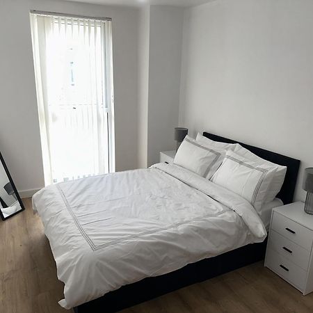 Luxury - Smart Tv - Fast Wifi - Near Utilitia Arena & Icc Apartment Birmingham Luaran gambar